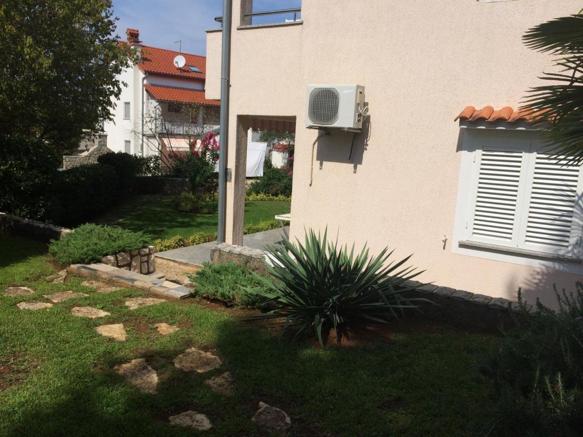 Apartments Malinska - Apartment 4 Экстерьер фото